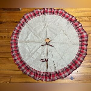 Burlap Christmas Tree Skirt.  Red Black Plaid Ruffle Edge Border